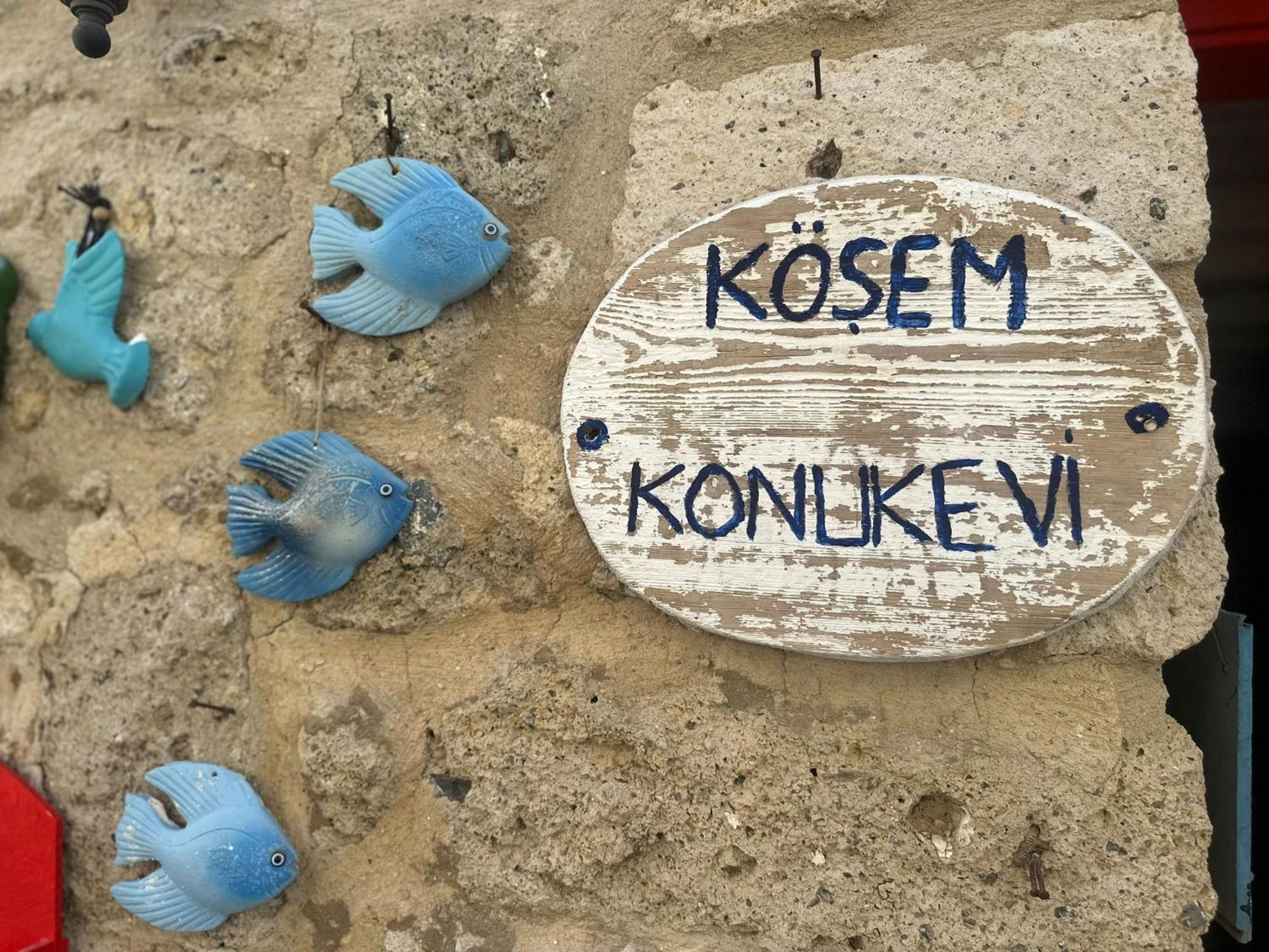 Koesem Konukevi Alacatı Bagian luar foto